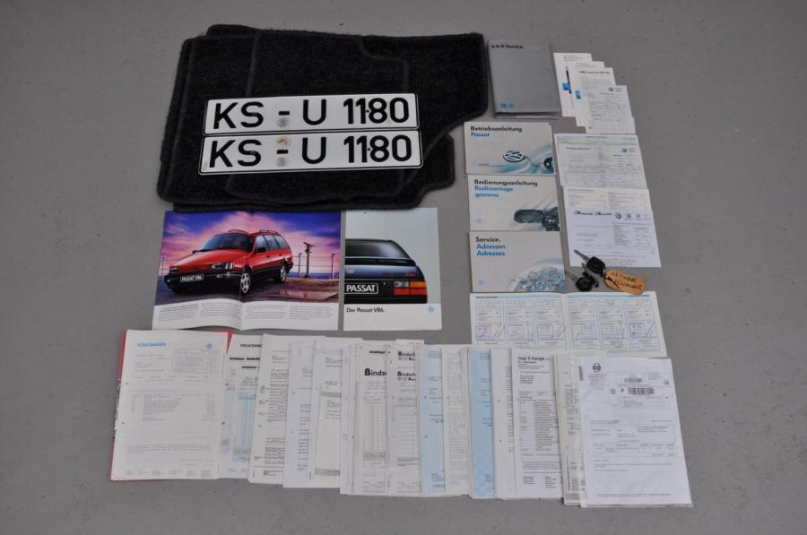  Volkswagen Passat VR6 Variant Satinsilber Metallic (B3) 1992 года  (фото 44 из 51)
